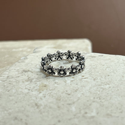 Flora Band Ring